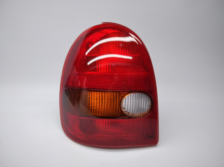 Farolim Esquerdo Opel Corsa B 3P 93-00