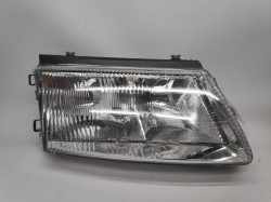 Farol Direito C/ Nevoeiro Vw Passat B5 96-00 - Img 1