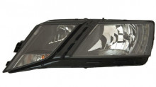 Farol Esquerdo Skoda Octavia 4P 17-