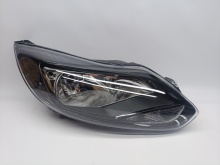 Farol Direito Ford Focus III 11-14 Aro Preto