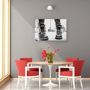 Tablou canvas - Cizme De Motociclist In Paris, Turnul Eiffel, Strada, Franta, 40 x 60 cm - Img 4
