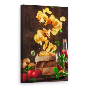 Tablou canvas - Mancare Convenabila Pentru O Vreme Furtunoasa, Chips, Crocante, Busuioc, Ierburi, Rosii, 60 x 90 cm