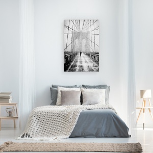Tablou canvas - Plimbare In Viscol Pe Podul Brooklyn, Arhitectura, Strada, Alb-Negru, 60 x 90 cm - Img 3