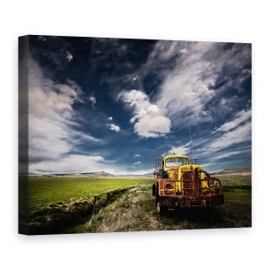 Tablou canvas - Camion Galben, Peisaj, Degradare, Islanda, Masina, Automobil, 60 x 80 cm