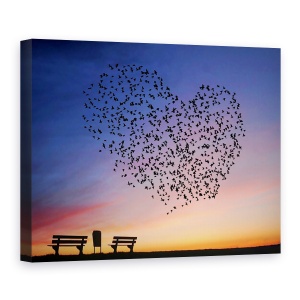 Tablou Canvas - Dragostea Pluteste In Aer, Pasari, Inima, Stol, 60 x 80 cm