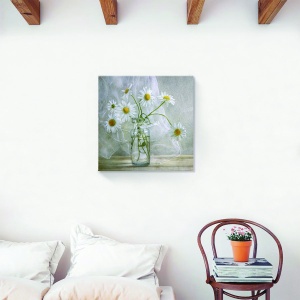 Tablou canvas floral cu mușețel pe fundal alb, 60x60 cm