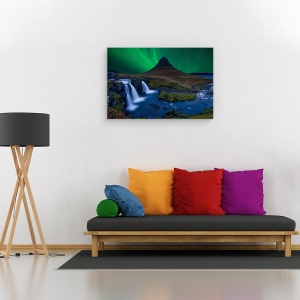 Tablou canvas - Kirkjufell Sub Un Cer Verde Boreal, Islanda, Grundarfjordur, Aurora, Cascada, Peisaj, 40 x 60 cm - Img 2