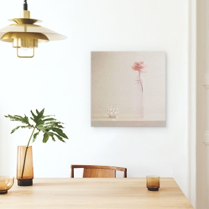 Tablou canvas - Lasa Lumina Aprinsa, Roz, Romantism, Natura Moarta, Floare, 60 x 60 cm - Img 4