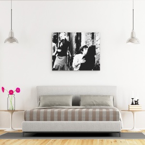 Tablou canvas - Momente Furate, Dragoste, Stare De Spirit, Strada, Cuplu, Sarut, 60 x 75 cm - Img 3