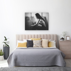 Tablou canvas - Nr. 53, Femeie, Lumina, Fum, Alb-Negru, Fumator, 75 x 100 cm - Img 3