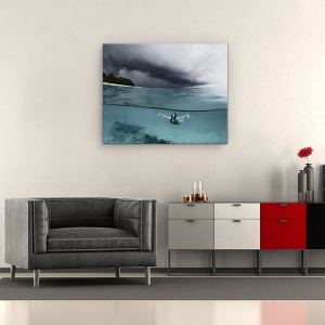 Tablou canvas - Pe Aripile Furtunii, Fata, Fiji, Suprafata, 60 x 75 cm - Img 2