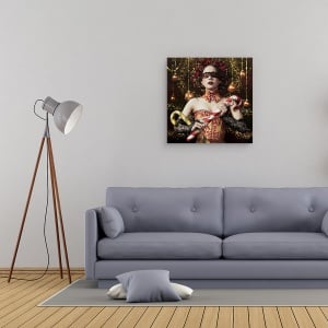 Tablou canvas - Stapana Noptii Stralucitoare, Portret, Coroana De Flori, Corset, Noapte, Fata, 60 x 60 cm - Img 2