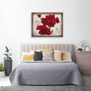 Tablou inramat - Christopher Ryland - Amaryllis rosu si alb, 70 x 90 cm - Img 3