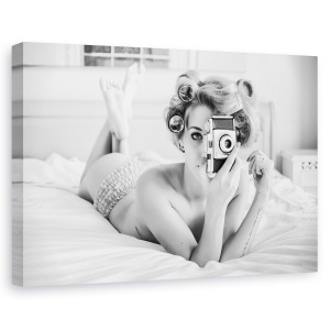 Tablou canvas - O Tipa, Un Clic Si O Bucla, Vintage, Retro, Portret, Aparat De Fotografiat, 80 x 120 cm