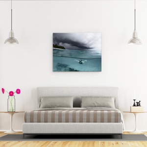 Tablou canvas - Pe Aripile Furtunii, Fata, Fiji, Suprafata, 60 x 75 cm - Img 3