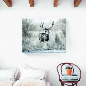 Tablou decorativ cerb iarnă pe canvas 60x75 cm