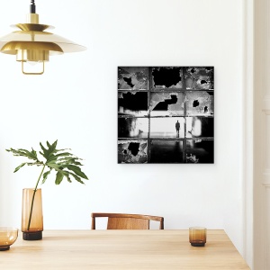 Tablou canvas - Fracturi, Fereastra, Alb-Negru, Rupt, Figura, Persoana, 90 x 90 cm - Img 4