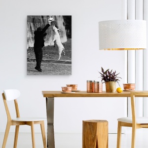 Tablou canvas - Sarind Cu Prietenul Meu, Caine, Pet, Palarie, Om, 50 x 70 cm - Img 4