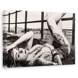 Tablou canvas - Trandafir Cristal, Tatuaj, Portret, Femeie, Gard, Tara, 40 x 60 cm