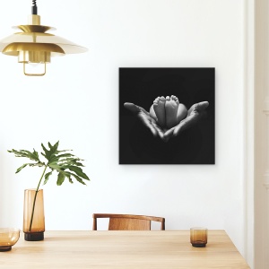 Tablou Canvas - Un Mic Miracol, Copil, Dragut, Mana, Nou-Nascut, Dragoste, 60 x 60 cm - Img 3
