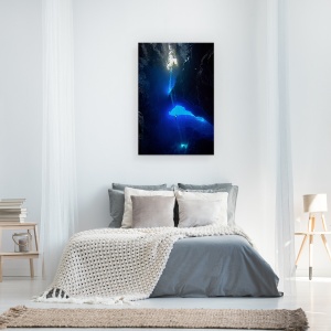 Tablou canvas - Sunet de la Cer, Sub Apa, Scufundare, Usor, Albastru, Pestera, Aventura, 80 x 120 cm - Img 3