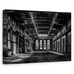 Tablou canvas industrial alb-negru cu fabrica abandonată din Budapesta
