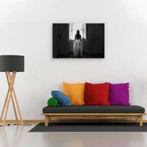 Tablou canvas - Calea Mea De Iesire, Femeie, Fereastra, Lumina, Emotie, 40 x 60 cm - Img 2