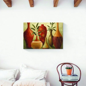 tablou decorativ modern living cu obiecte și vază maro pe canvas 60x90 cm