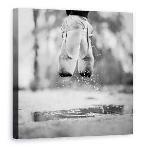 Tablou canvas - Ziua In Care Am Sarit In Balti, Dansatoare, Balerina, Zbor, 60 x 60 cm