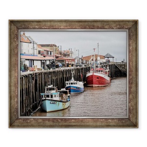 Tablou inramat - Ant Smith - Barci in portul Whitby, 2020, 50 x 60 cm