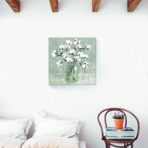 Tablou decorativ floral canvas cu flori de primăvară în vază albă