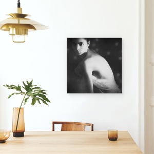 Tablou canvas - Secrete, Alb-Negru, Studio, Model, Portret, Persoana, 90 x 90 cm - Img 4