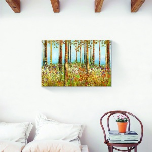 Tablou decorativ canvas natură cu peisaj de pădure și flori de primăvară