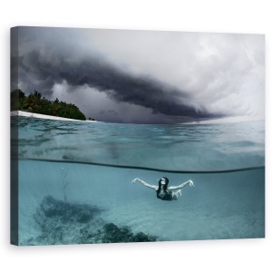Tablou canvas - Pe Aripile Furtunii, Fata, Fiji, Suprafata, 60 x 75 cm