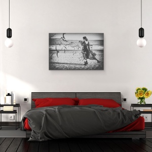 Tablou canvas - Portret, Doamna, Plaja, Nisip, Pasari, 80 x 120 cm - Img 3