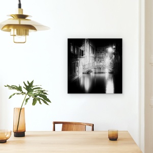 Tablou Canvas - Venetia, Alb-Negru, Canal, Italia, Noapte, Alee, 90 x 90 cm - Img 4