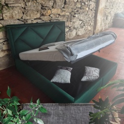Pat Tapițat SIMBA, cu somieră rabatabilă și ladă de depozitare, verde smarald 160x200 CM