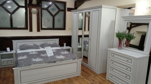 Mobila dormitor WHITE NEW, pat 160 x 200 cm, dulap, comoda, 2 noptiere, Pin Argintiu - Img 10