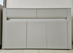 Comoda Bodena, 3 Usi 2 Sertare, Casmir/Alb