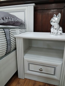 Mobila dormitor WHITE NEW, pat 160 x 200 cm, dulap, comoda, 2 noptiere, Pin Argintiu - Img 16