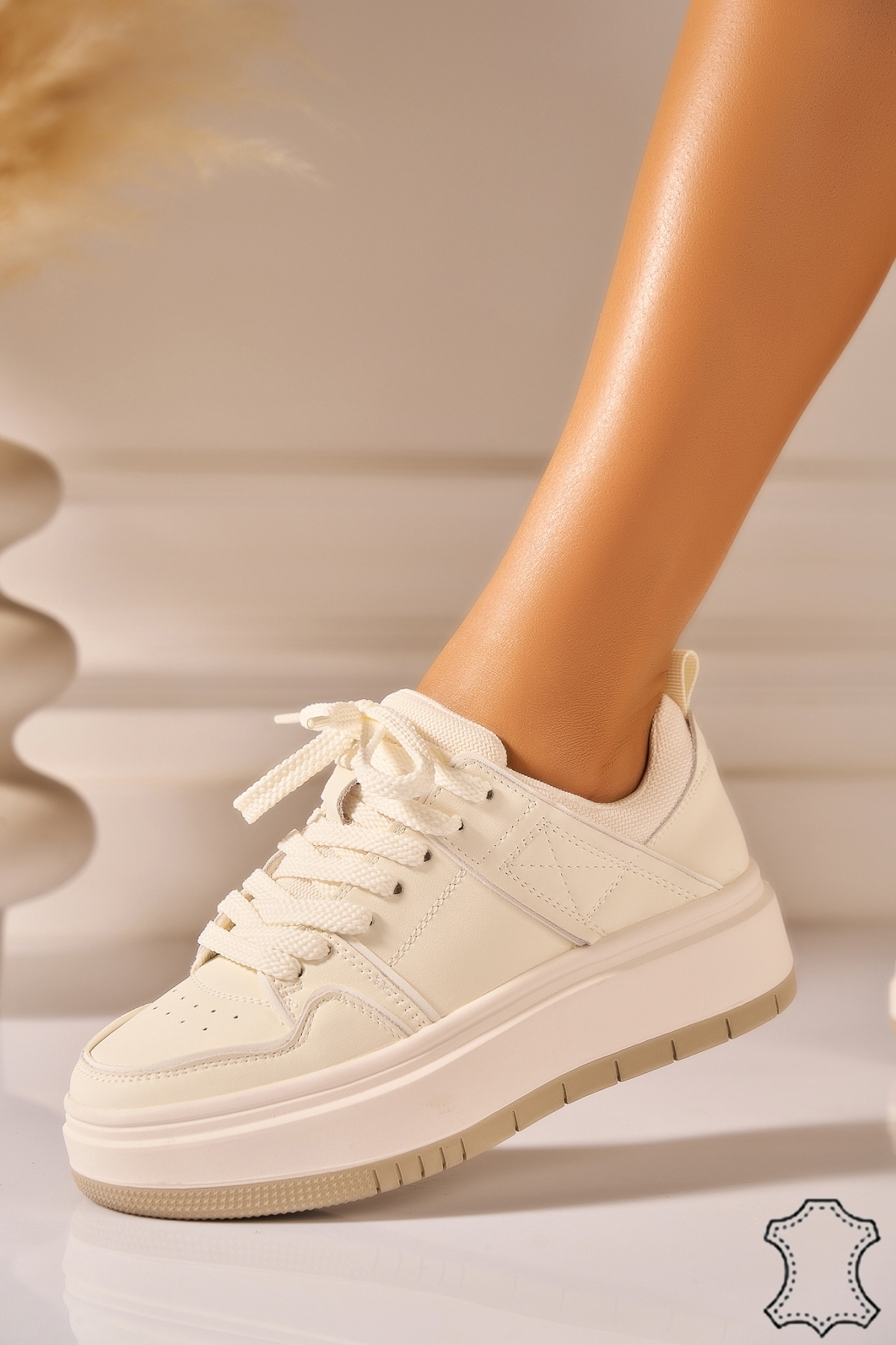 Adidasi Piele Naturala Crem Neydis