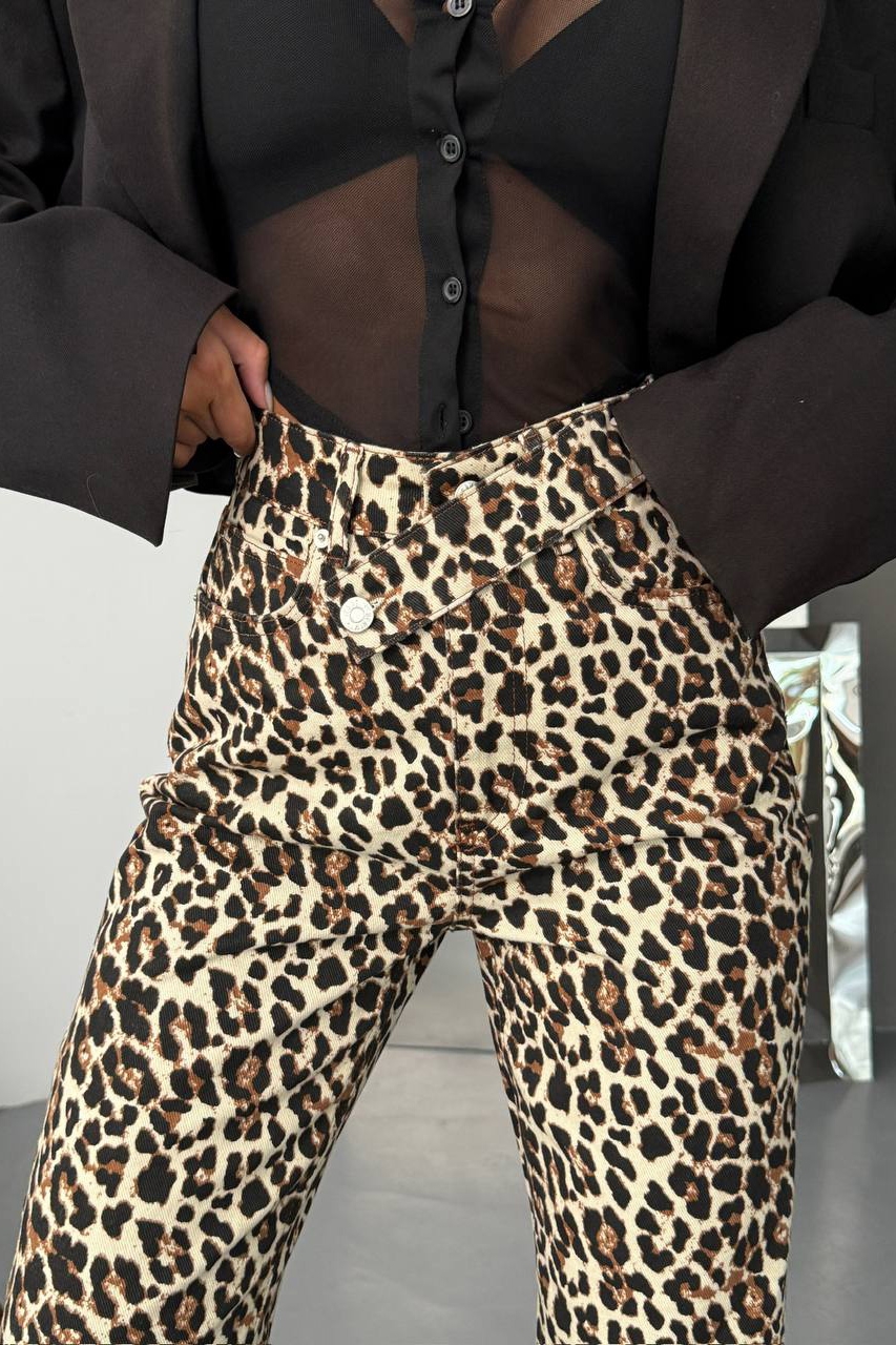 Blugi Regular Fit Animal Print Kasia - 4 | YEO