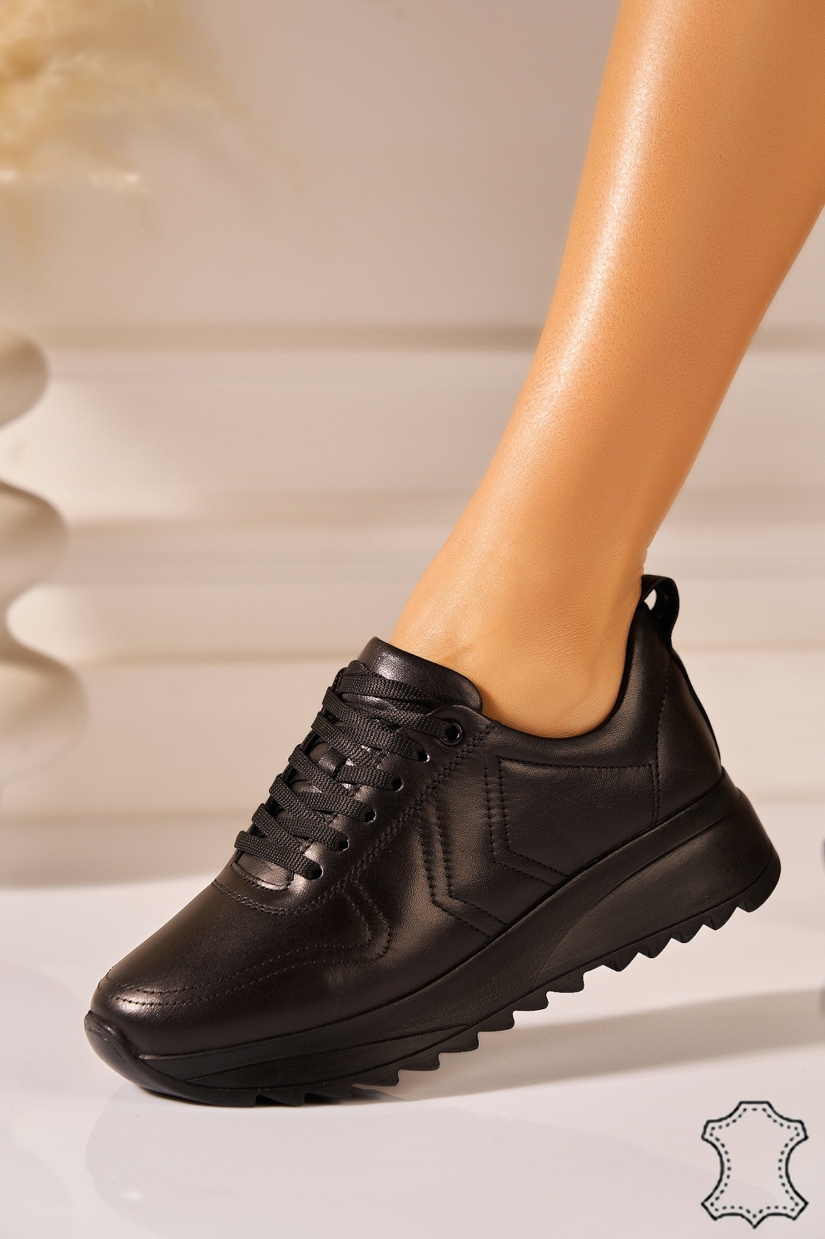 Adidasi Piele Naturala Negri Yesli