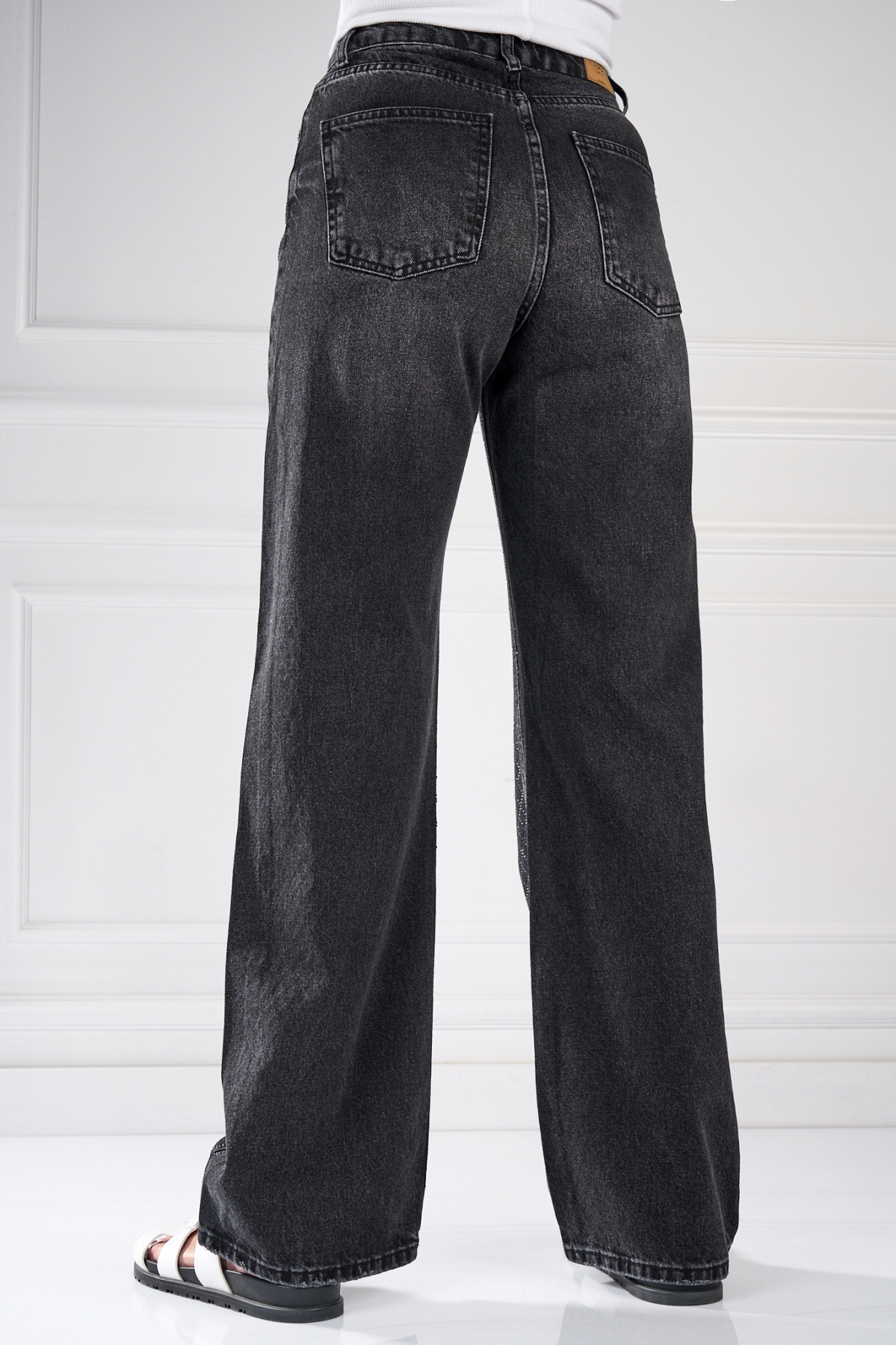 Blugi Regular Fit Negri Aiyana - 1 | YEO
