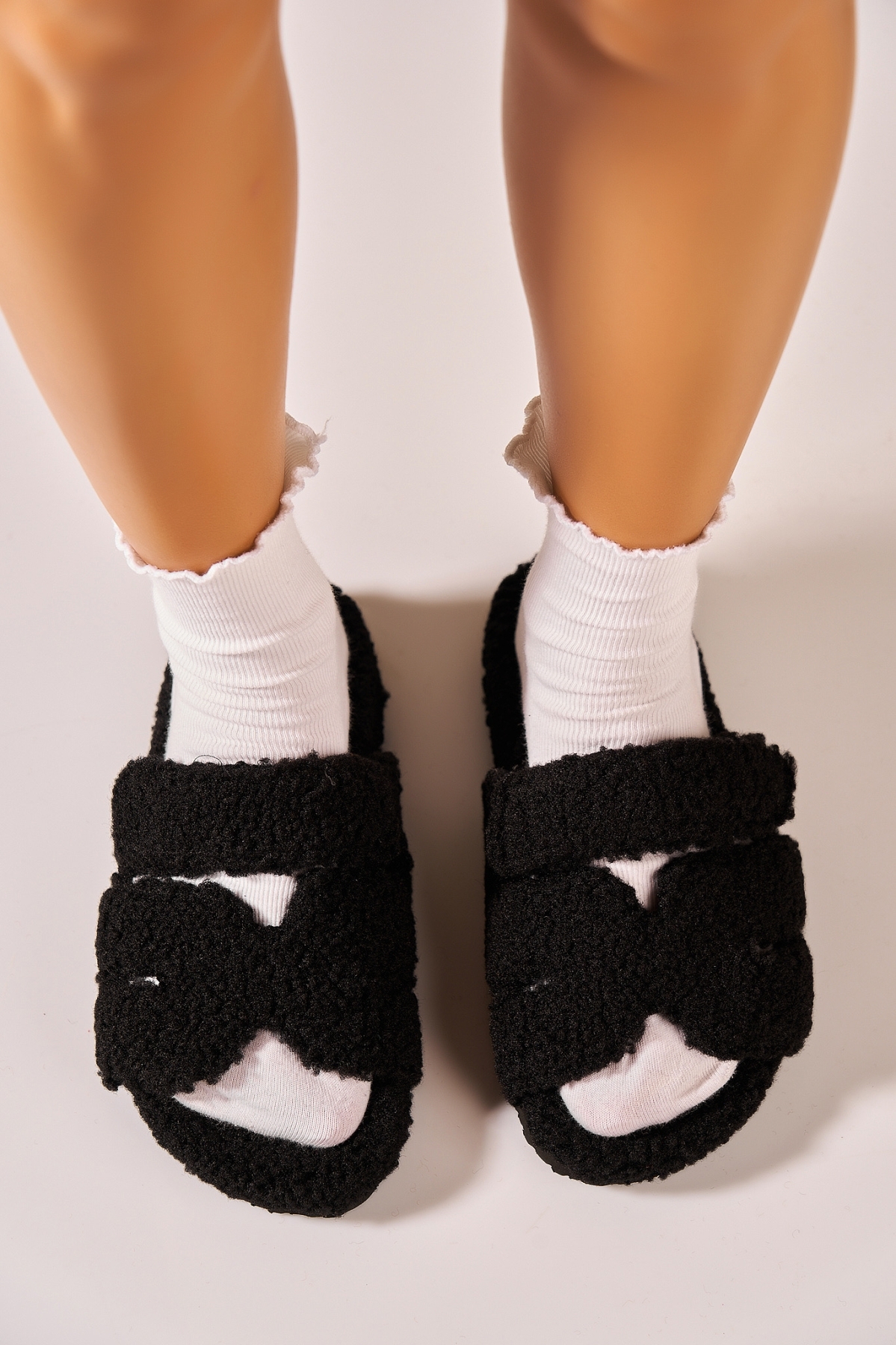 Papuci Dama Îmblăniți Textil Negri Daria - 1 | YEO