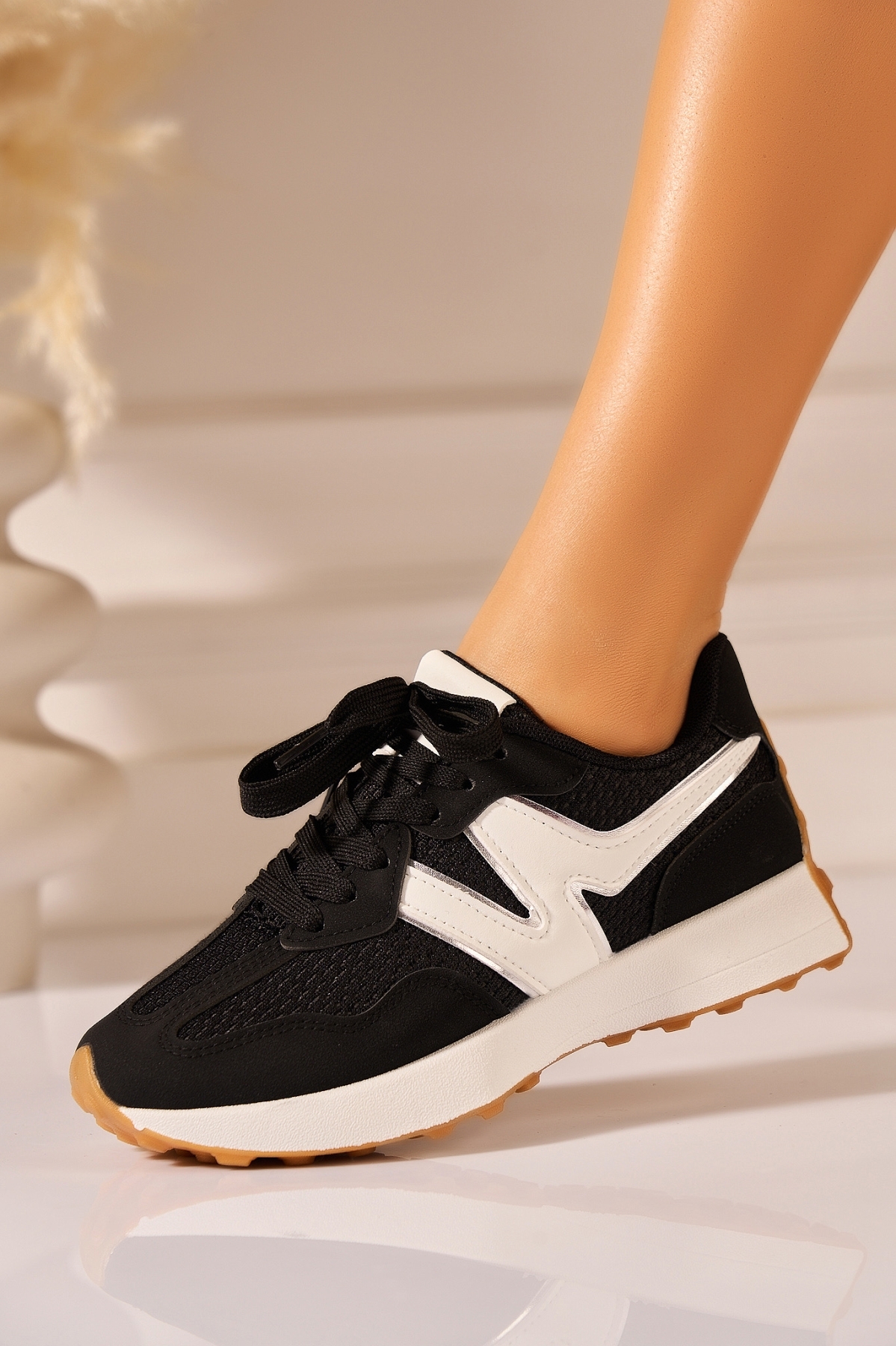 Adidași de damă Negri din Piele Ecologica Zemyra