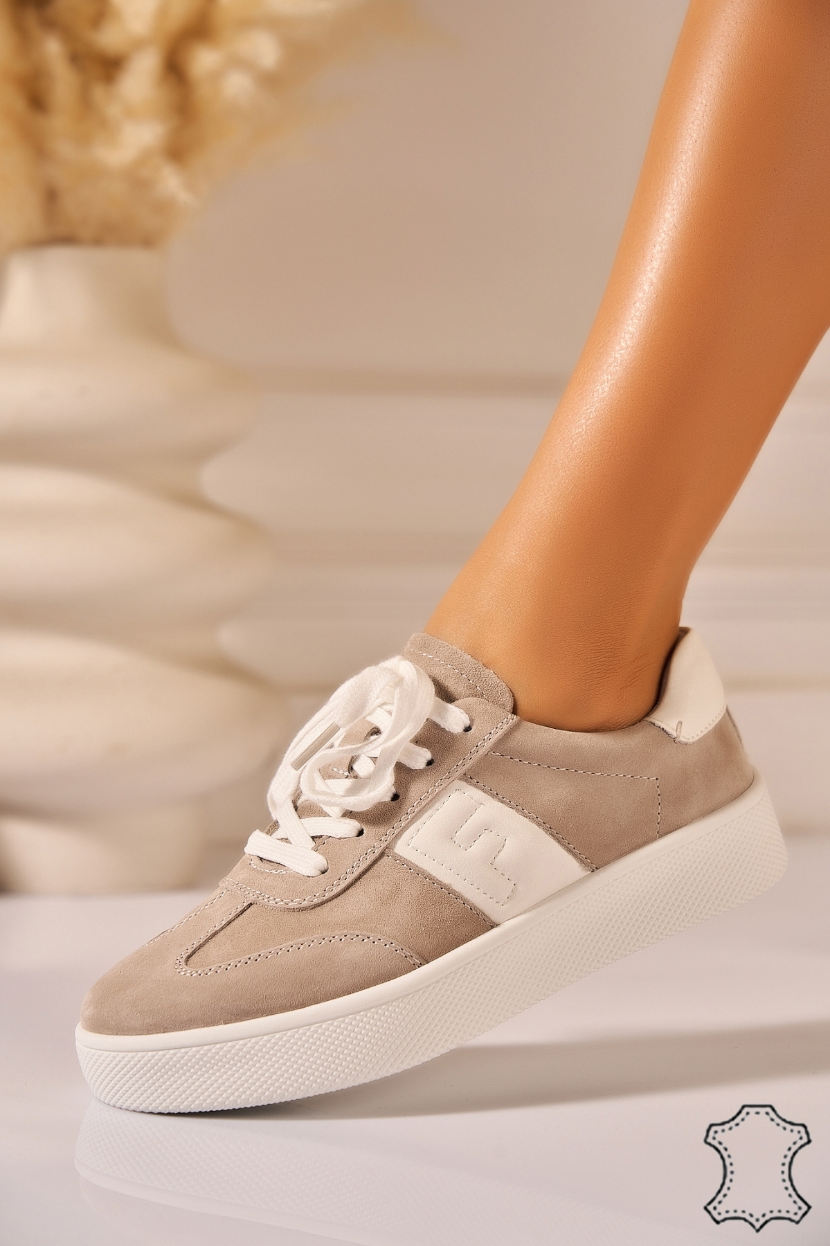 Adidasi Piele Naturala Intoarsa Bej Namesy