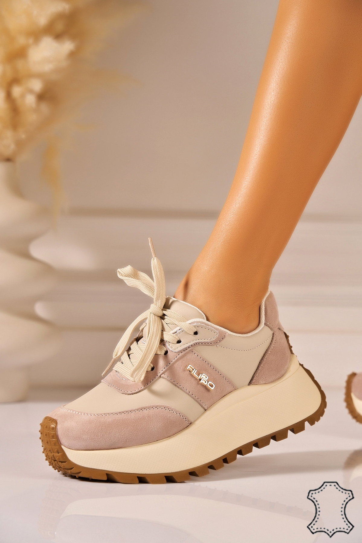 Adidasi Piele Naturala Intoarsa Bej Yaryna