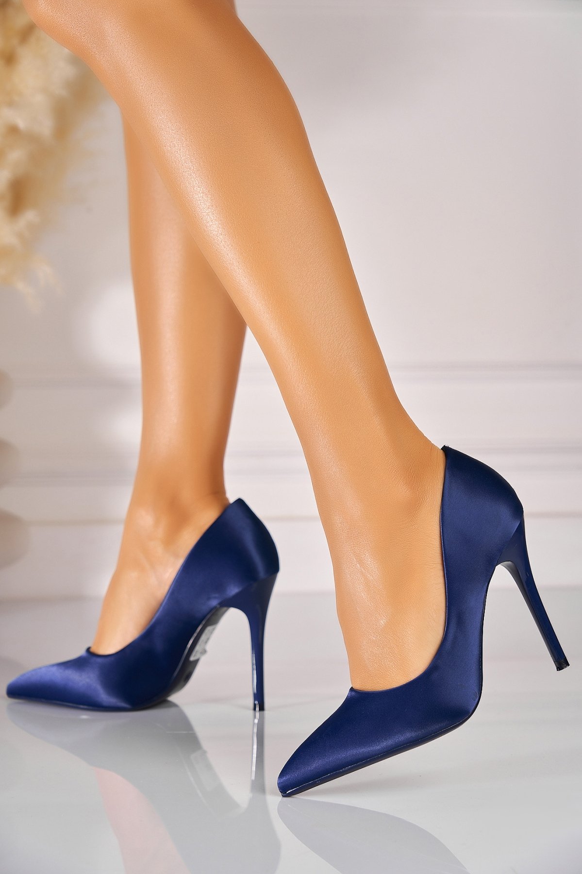 Pantofi dama stiletto Bleumarin din Satin Sendy - 2 | YEO