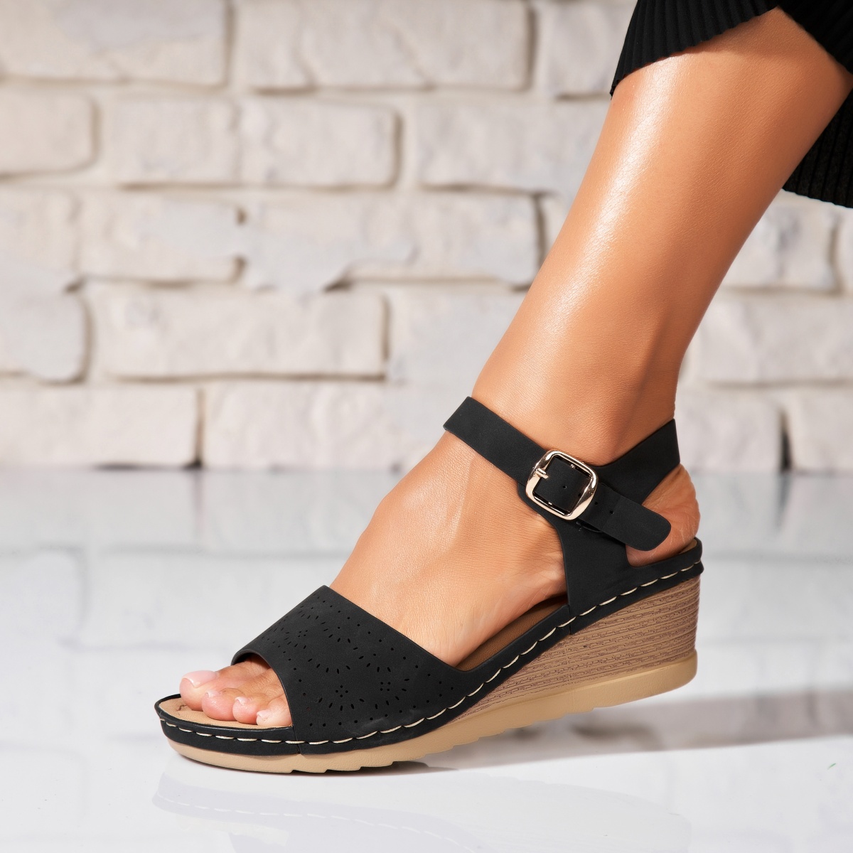 Sandale dama cu platforma Negre din Piele Ecologica Nahari